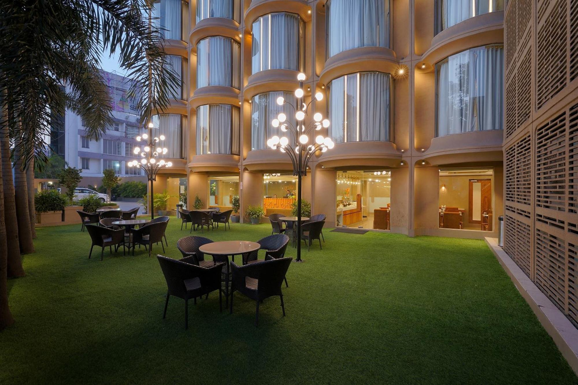 Artilla Inn Ahmadábád Exteriér fotografie